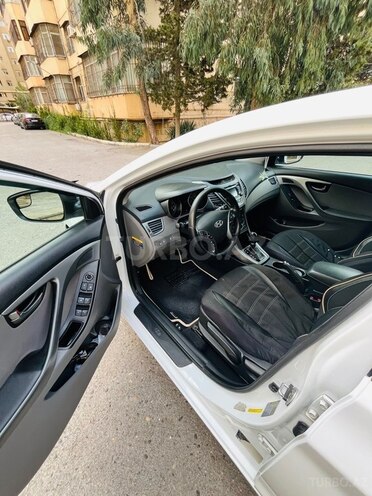 Hyundai Elantra 2015, 201,000 km - 1.8 l - Bakı