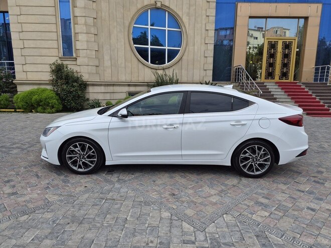 Hyundai Elantra 2019, 124,000 km - 2.0 l - Bakı