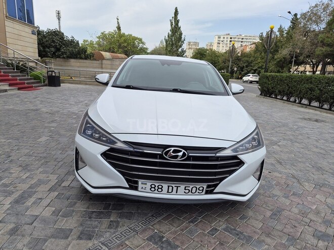 Hyundai Elantra 2019, 124,000 km - 2.0 l - Bakı