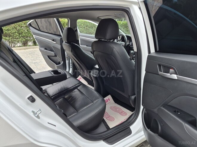 Hyundai Elantra 2019, 124,000 km - 2.0 l - Bakı