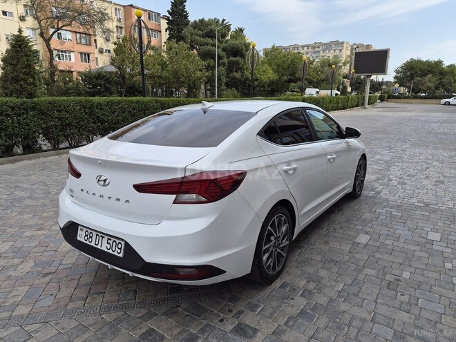 Hyundai Elantra 2019, 124,000 km - 2.0 l - Bakı