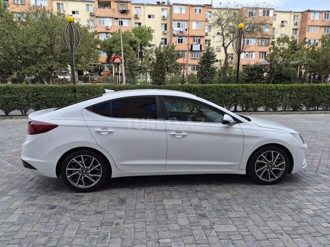 Hyundai Elantra 2019, 124,000 km - 2.0 l - Bakı