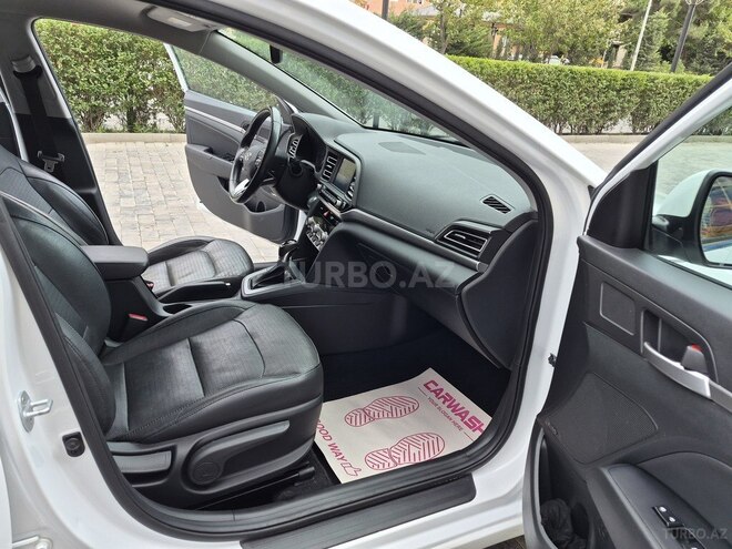 Hyundai Elantra 2019, 124,000 km - 2.0 l - Bakı