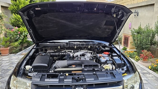 Mitsubishi Pajero 2008, 199,000 km - 3.0 l - Bakı