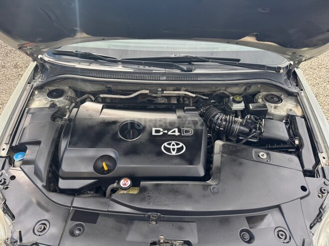 Toyota Avensis 2008, 348,000 km - 2.0 л - Quba