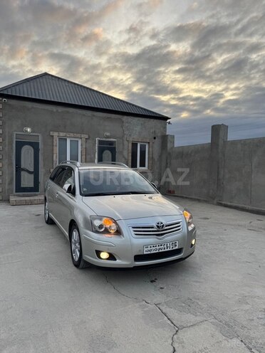 Toyota Avensis 2008, 348,000 km - 2.0 л - Quba