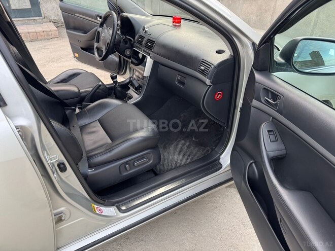 Toyota Avensis 2008, 348,000 km - 2.0 л - Quba
