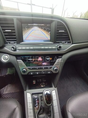 Hyundai Avante 2016, 152,841 km - 1.6 л - Bakı