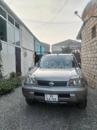 Nissan X-Trail 2000, 270,800 km - 2.0 l - Bakı