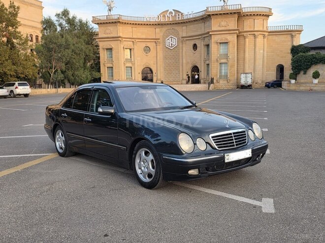 Mercedes E 240 2001, 258,000 km - 2.4 l - Bakı