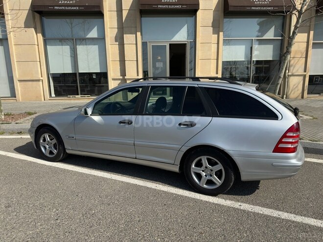 Mercedes C 200 2001, 375,000 km - 2.2 l - Bakı