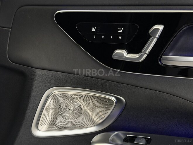 Mercedes  2023, 28,300 km - 2.0 l - Bakı