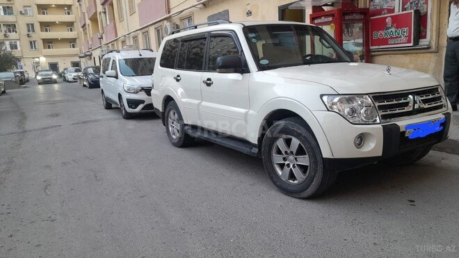 Mitsubishi Pajero 2007, 451,087 km - 3.0 л - Bakı