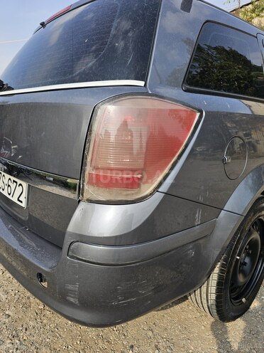 Opel Astra 2006, 300,000 km - 1.6 l - Bakı