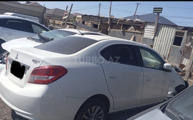 Mitsubishi Mirage 2020, 78,000 km - 1.2 л - Bakı