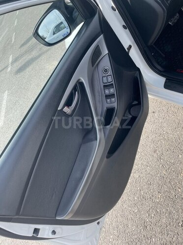 Hyundai Elantra 2011, 230,000 km - 1.8 l - Sumqayıt