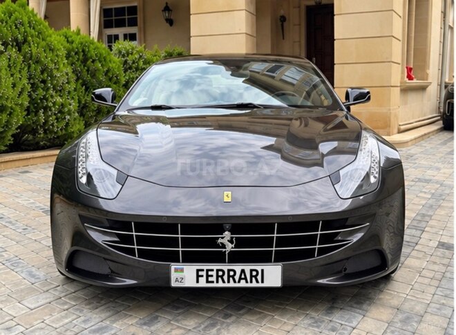 Ferrari  2013, 3,968 km - 6.3 l - Bakı