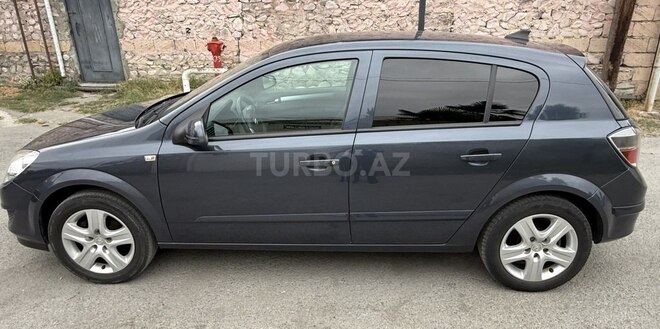 Opel Astra 2009, 217,000 km - 1.4 l - Göyçay