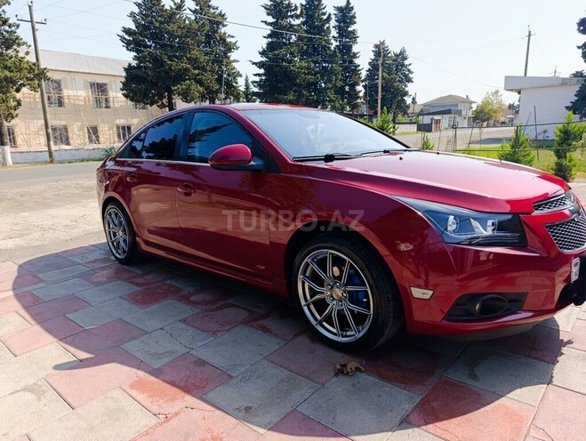 Chevrolet Cruze 2012, 306,584 km - 1.4 л - Astara
