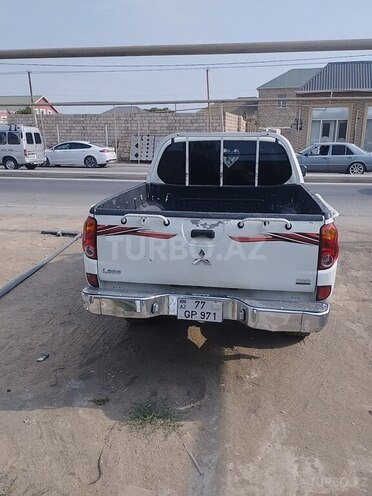 Mitsubishi L200 2005, 323,358 km - 2.5 l - Bakı
