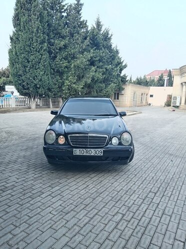 Mercedes E 230 1995, 438,000 km - 2.3 l - Bakı