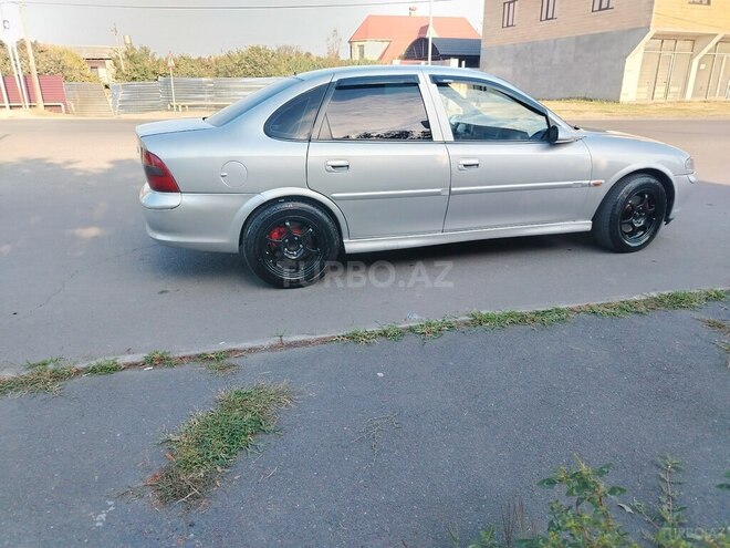 Opel Vectra 1999, 386,452 km - 2.0 l - Zaqatala