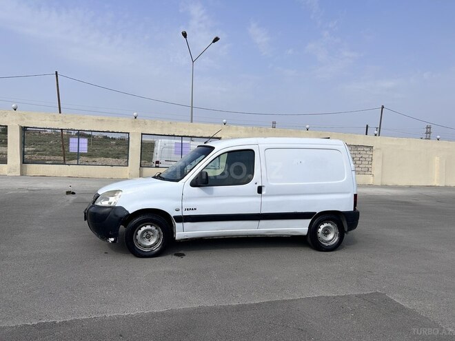 Peugeot Partner 2005, 332,568 km - 1.4 l - Bakı