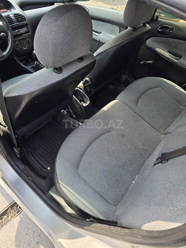 Peugeot 206 2007, 270,000 km - 1.4 l - Bakı