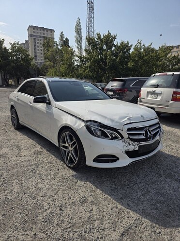 Mercedes E 250 2013, 185,400 km - 2.1 л - Bakı