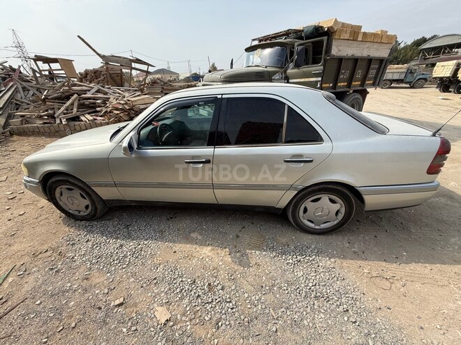 Mercedes C 220 1995, 500,000 km - 2.2 l - Bakı