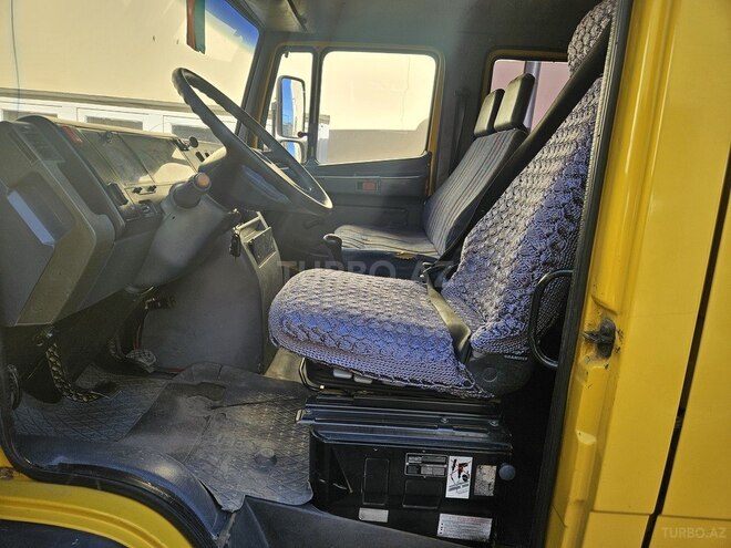 Mercedes Vario 2002, 255,000 km - 4.3 l - Füzuli
