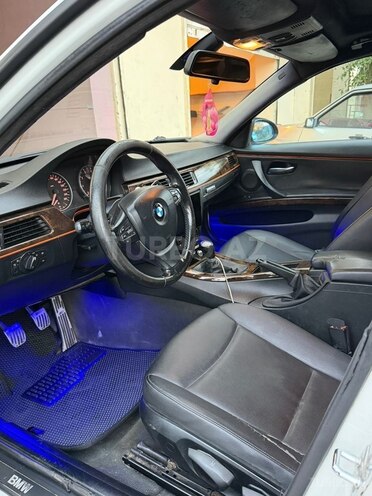 BMW 320 2007, 323,000 km - 2.0 l - Şirvan