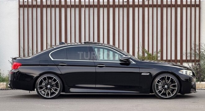 BMW 528 2014, 122,500 km - 2.0 l - Gəncə
