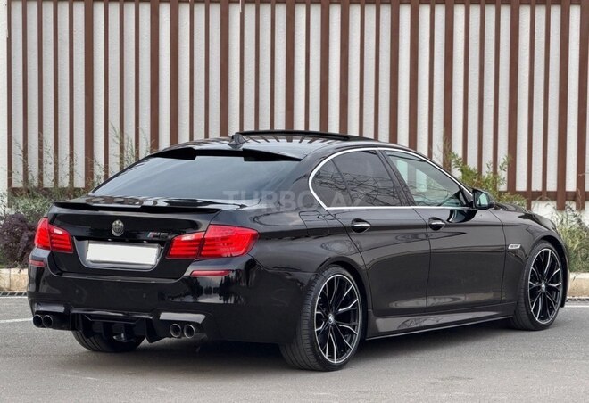 BMW 528 2014, 122,500 km - 2.0 l - Gəncə