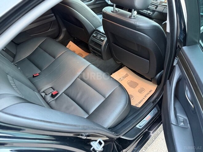 BMW 528 2014, 122,500 km - 2.0 l - Gəncə