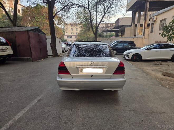 Mercedes C 220 1999, 385,000 km - 2.2 l - Bakı