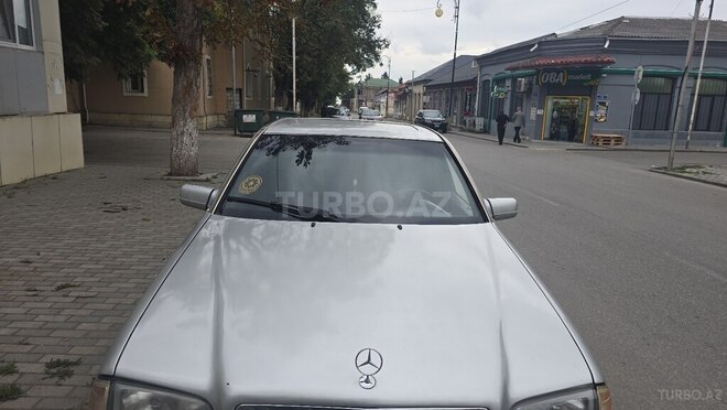 Mercedes C 220 1994, 552,000 km - 2.2 л - Quba