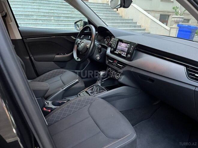 Skoda Kamiq 2023, 67,000 km - 1.6 л - Bakı