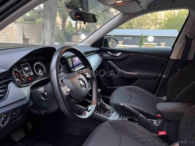 Skoda Kamiq 2023, 67,000 km - 1.6 л - Bakı