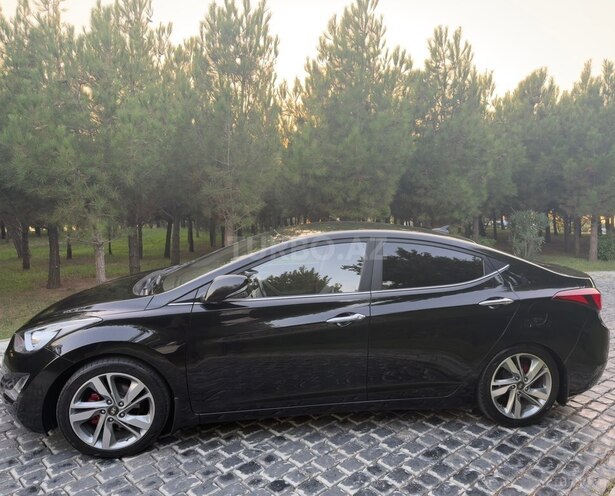Hyundai Avante 2015, 248,000 km - 1.6 л - Bakı