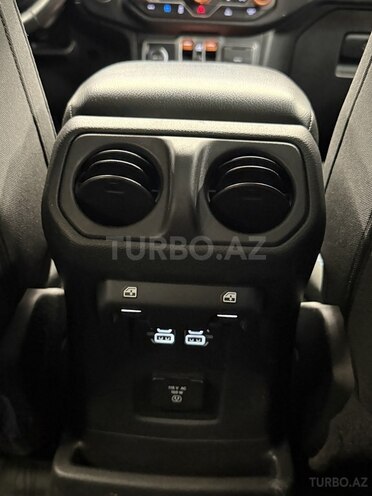 Jeep Wrangler 2022, 45,000 km - 2.0 l - Bakı