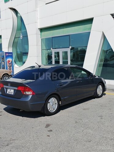 Honda Civic 2010, 504,000 km - 1.3 l - Naftalan