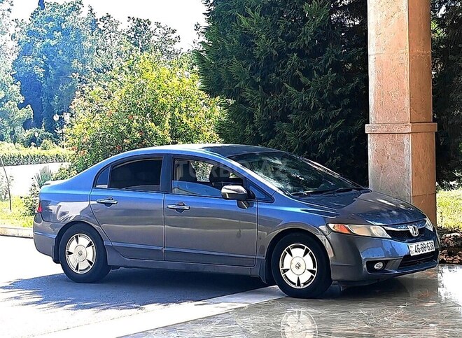 Honda Civic 2010, 504,000 km - 1.3 l - Naftalan