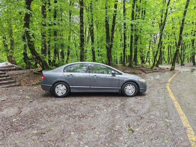 Honda Civic 2010, 504,000 km - 1.3 l - Naftalan