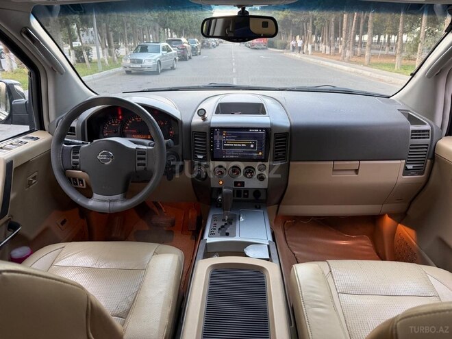 Nissan Armada 2006, 247,500 km - 5.6 l - Bakı