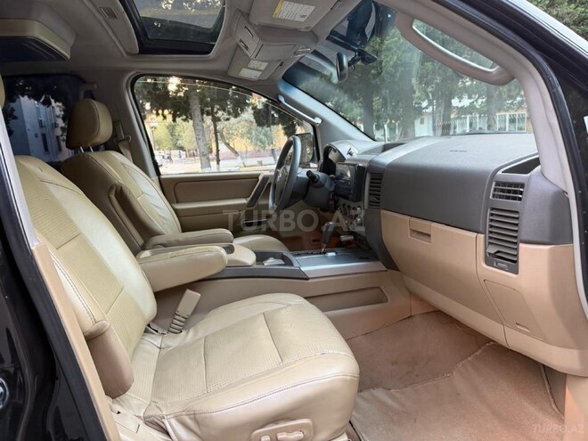 Nissan Armada 2006, 247,500 km - 5.6 l - Bakı