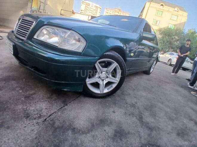 Mercedes C 240 1999, 290,000 km - 2.4 l - Bakı