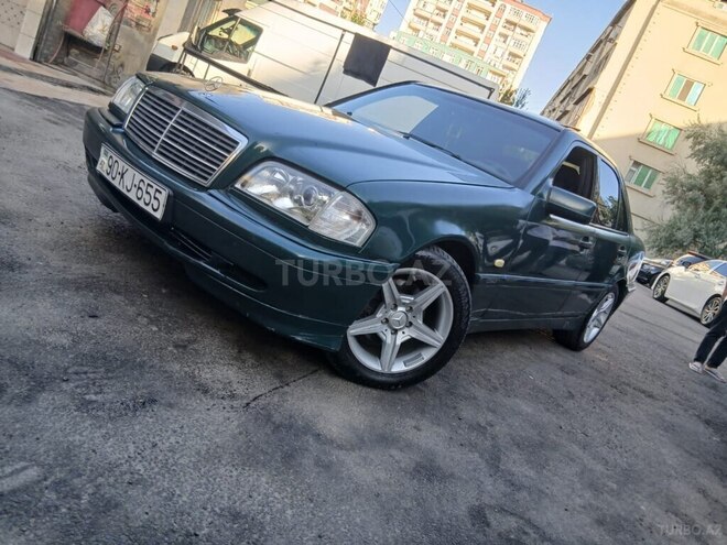 Mercedes C 240 1999, 290,000 km - 2.4 l - Bakı