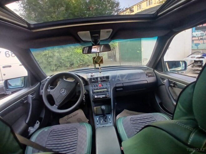 Mercedes C 240 1999, 290,000 km - 2.4 l - Bakı