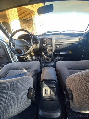 GAZ 3102 1999, 250,000 km - 2.5 l - Xaçmaz